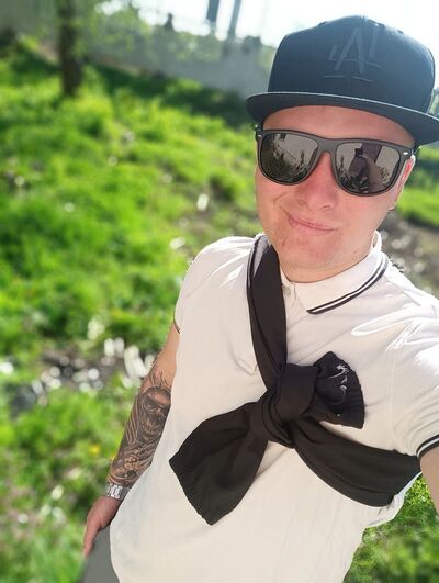  ,   Alexander, 28 ,     , c , 