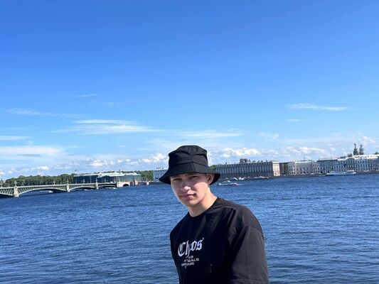  ,   Petro, 22 ,   ,   
