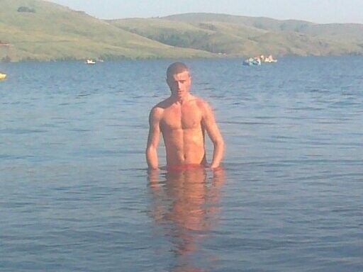  6481425  Lefik, 36 ,    