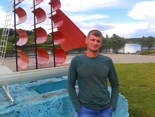  ,   Leonid, 49 ,   ,   , c 