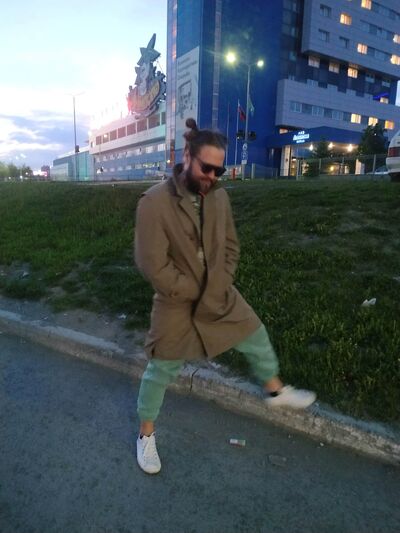  ,   Roman, 33 ,   ,   
