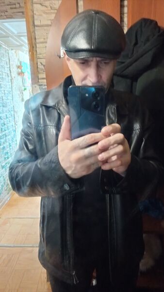  ,   Denis, 35 ,   , 