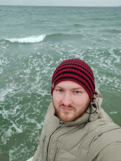  ,   Wasyl Nemo, 32 ,   ,   , c 