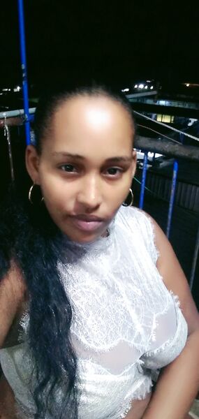  Paradise,   Kary, 27 ,   ,   
