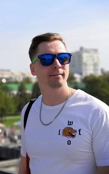  ,   Marat, 33 ,  