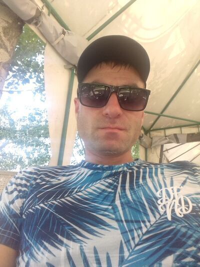  ,   Deniss, 37 ,   ,   