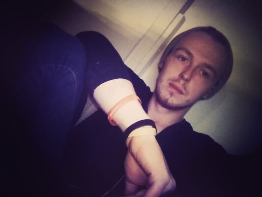  ,   Lauris, 27 ,   ,   