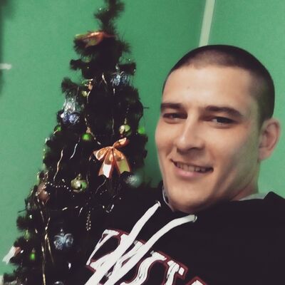  ,   Slavik, 33 ,   