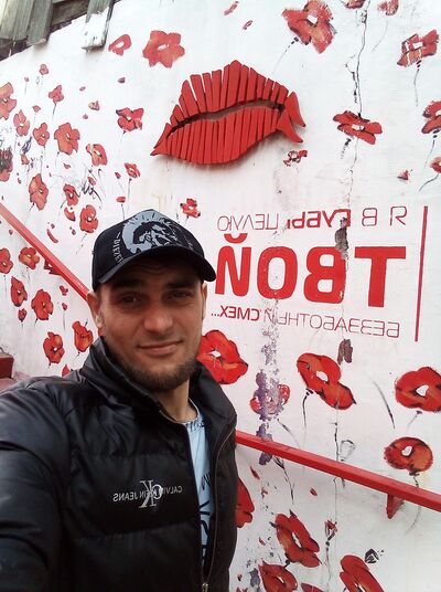  ,   Alex, 36 ,   ,   