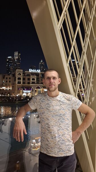 ,   Nikneim, 29 ,   ,   