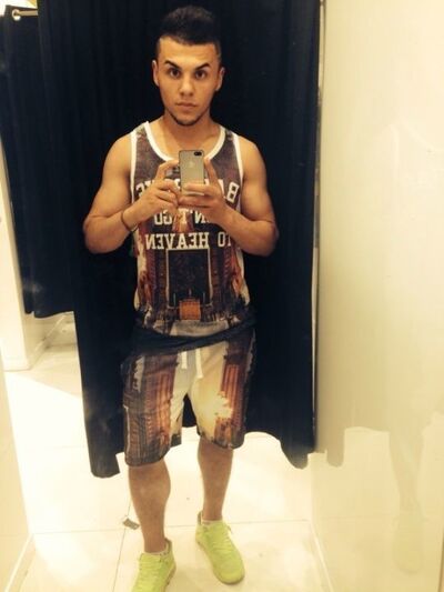  ,   Martins, 33 ,   ,   , c 