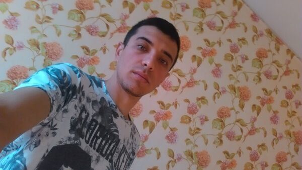  ,   Azik, 34 ,   