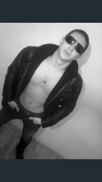  ,   Darik, 33 ,   ,   