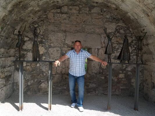  ,   Geza, 50 ,     , c 