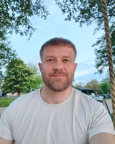  -,   Artem, 40 ,   ,   , c 