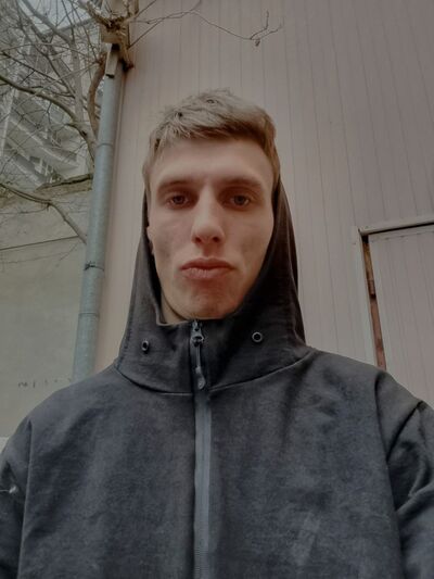  ,   Artem, 21 ,   ,   , c 