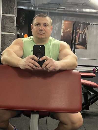  ,   Igor, 38 ,   ,   