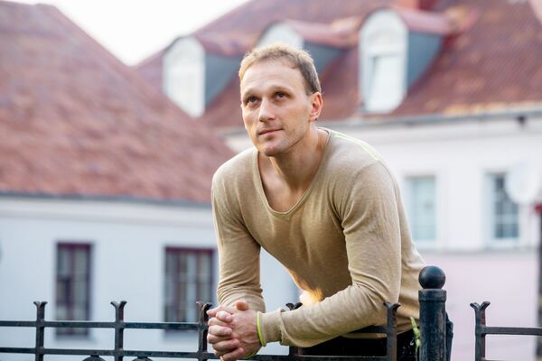  ,   Dmitry, 33 ,   ,   , c 