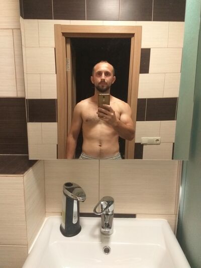  ,   Olexandr, 35 ,   