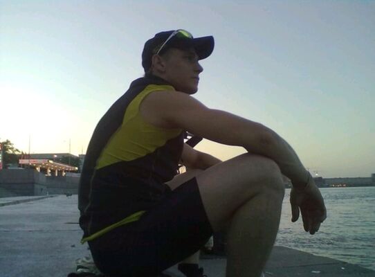  -,   Ilia, 36 ,   ,   , c , 