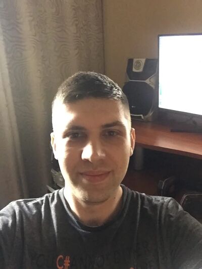  ,   Ilya, 31 ,   ,   , c , 