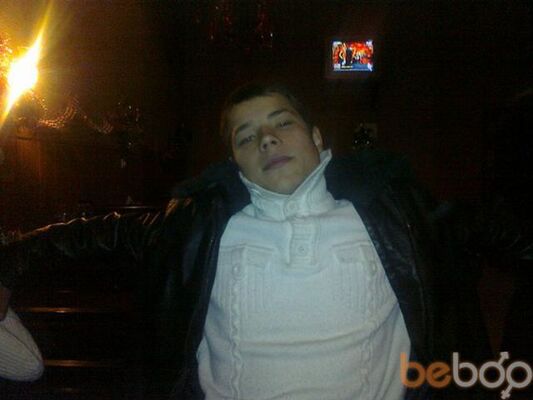  ,   Vasiliy, 32 ,   
