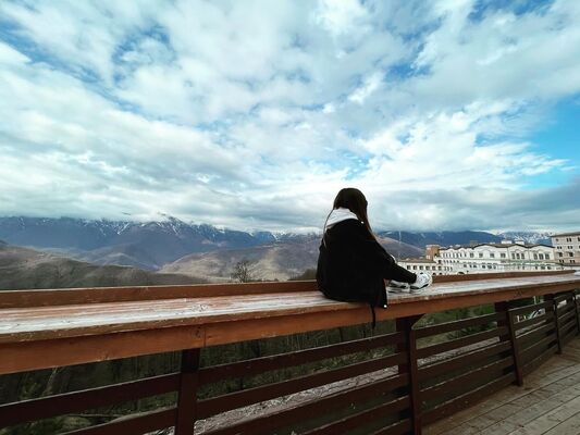  ,   Yana, 31 ,  