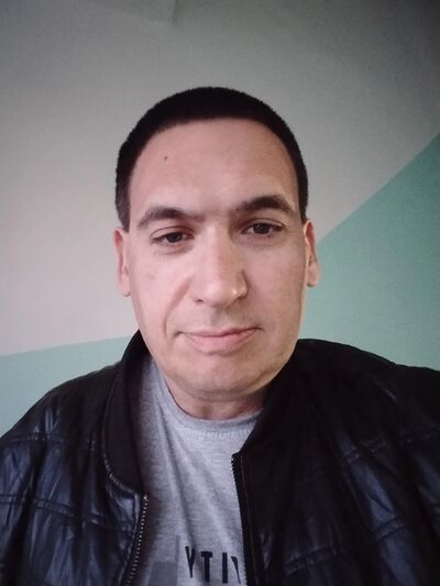  ,   Vladimir, 39 ,   ,   