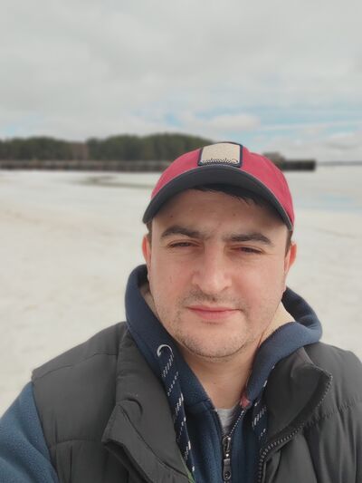  ,   Nik, 36 ,   ,   