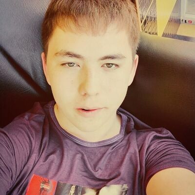  ,   Akmal, 33 ,     , c 