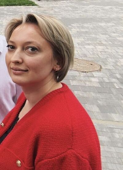  ,   Inga, 41 ,   ,   