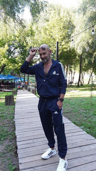  ,   Alex, 45 ,   ,   , c , 