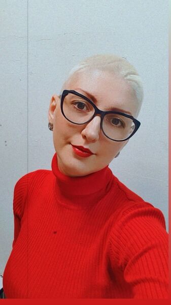  ,   Viki, 38 ,  