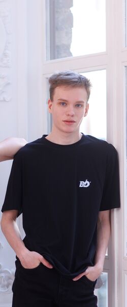 ,   Ivan, 19 ,   ,   