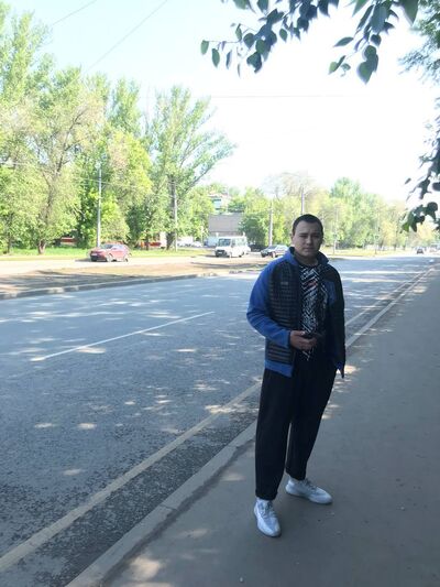  ,   Oybek, 22 ,   ,   