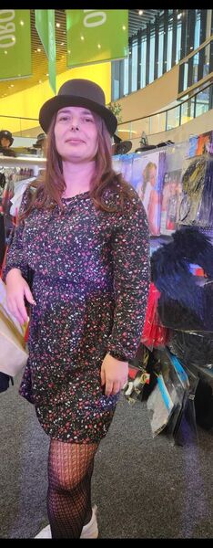  Nuernberg,   Oksana, 49 ,   ,   