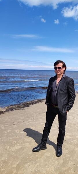  ,   Hunny, 46 ,   ,   , c 