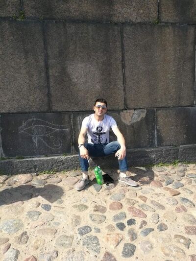  ,   David, 34 ,   ,   , c , 
