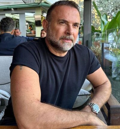  Old Town,   Jonathan, 54 ,   ,   