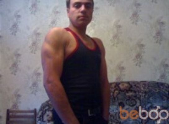  ,   Djoni, 34 ,   