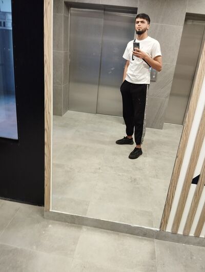 -,   Magamed, 25 ,   , c 