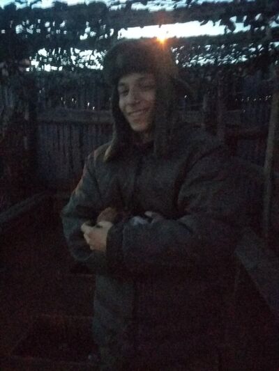  ,   Shahrom, 24 ,   ,   , c 
