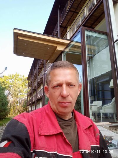  ,   Vadim, 52 ,   