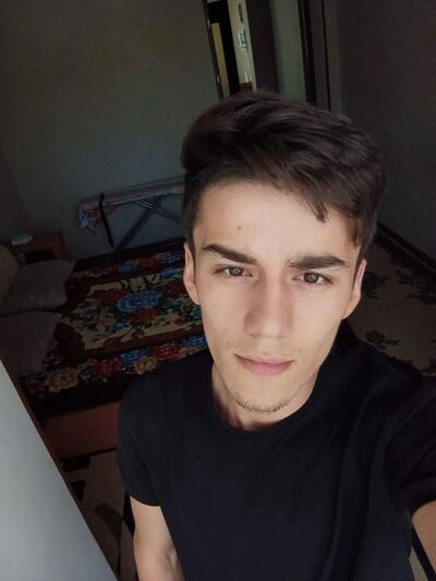  ,   Ruslan, 25 ,   ,   , c 