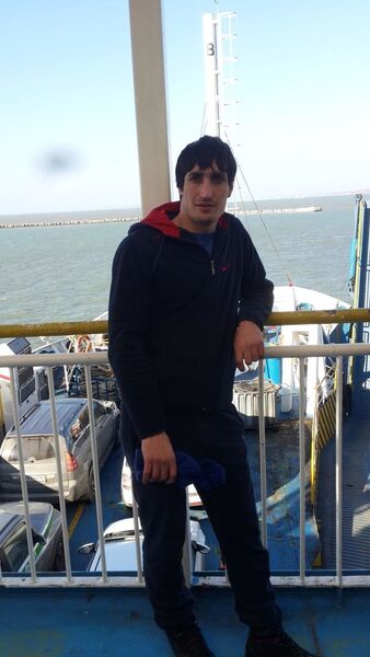  ,   Ruslan, 35 ,   ,   , c 