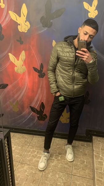  ,   Hussein, 25 ,   ,   , c , 