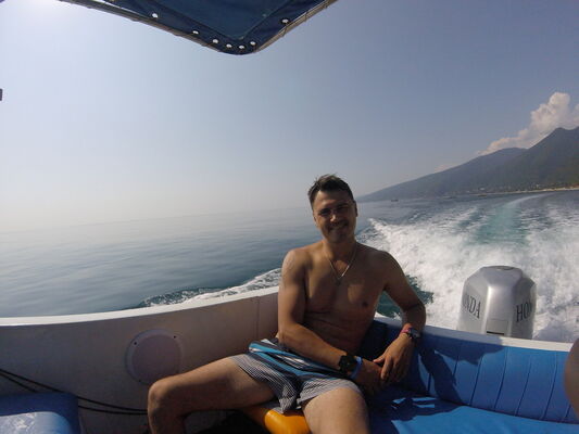  ,   Stenli, 41 ,   ,   , c 