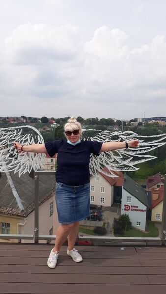  ,   Lena, 57 ,   ,   