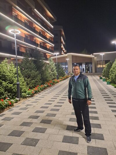  ,   Ali, 43 ,  