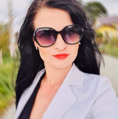  ,   Lena, 39 ,   ,   